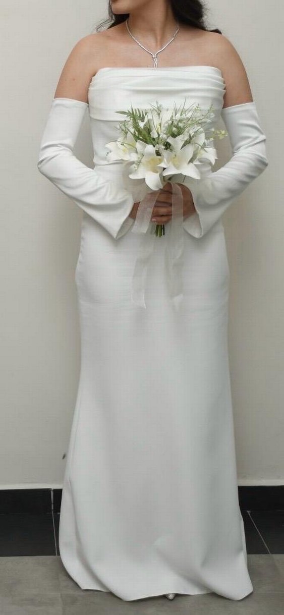 Uzun Kollu Straplez Beyaz Düz Gelinlik - Görsel 4