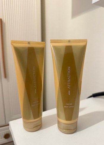 Avon Attraction Kadın Vücut Losyonu 125 ml 2'li Set - Görsel 3