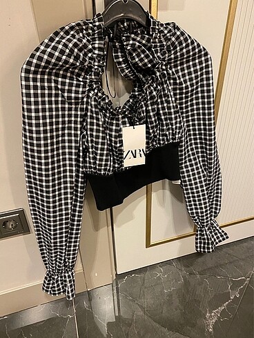 Zara Bluz