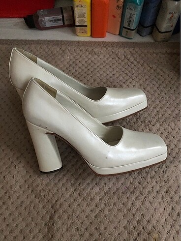 37 Beden vintage beyaz topuklu ayakkabı