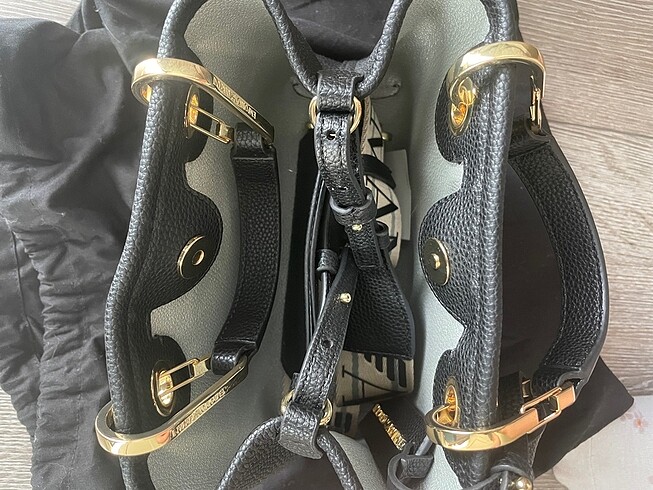 Beden siyah Renk Emporio armani siyah omuz çantası