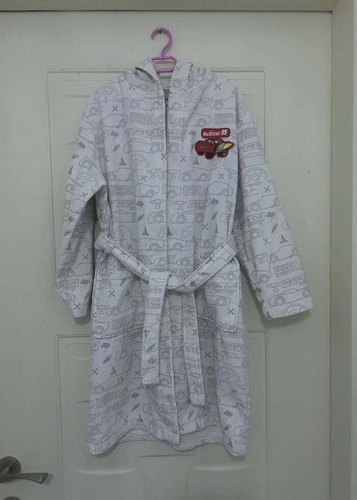 LCW 8 10 yaş şimşek mcquenn bornoz - Görsel 2