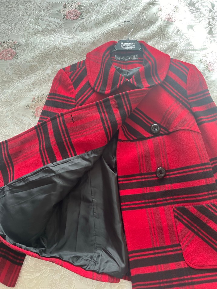 Kırmızı Desenli Midi Kaban - Görsel 4