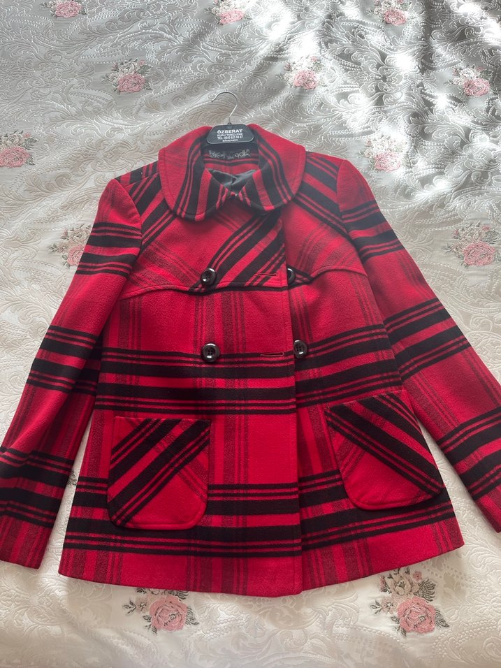 Kırmızı Desenli Midi Kaban - Görsel 2