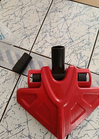 ÜÇGEN TASARIMLI KIRMIZI   BLUE HOUSE  BH 008 ÇEKGEÇ EMİCİ BAŞLIK - Görsel 3