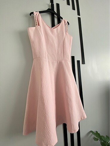 LC Waikiki Pembe elbise