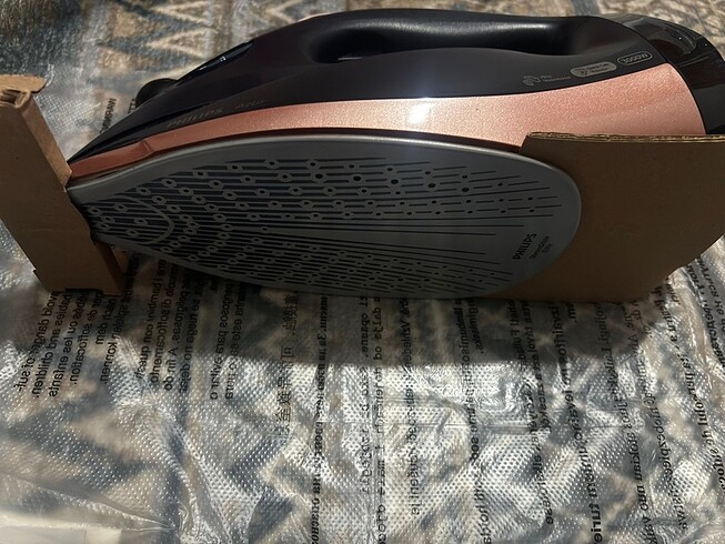 Philips Azur GC4909/60 Buharli Ütü - Görsel 4