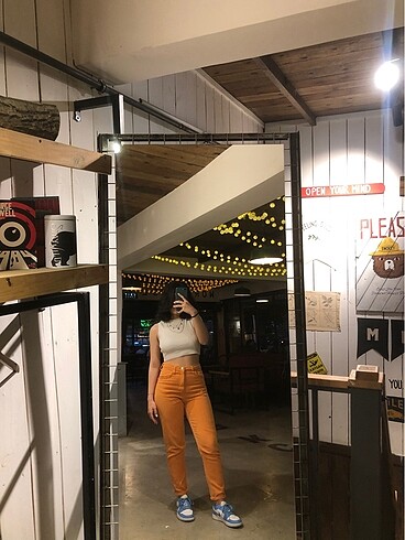 mom jean