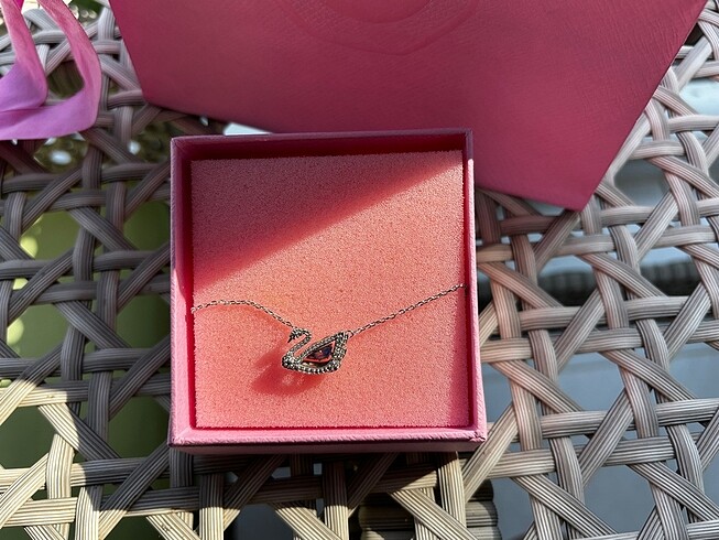  Beden swarovski dancing swan