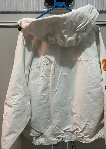 Bershka renkli baskılı yağmurluk - Görsel 5