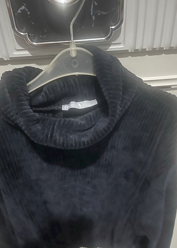 Siyah Yüksek Yakalı Mini Kadın Kazak kadife - Görsel 5