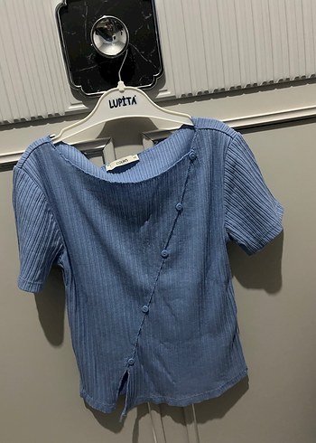 Mavi Düğmeli Kısa Kollu Bluz - Görsel 5