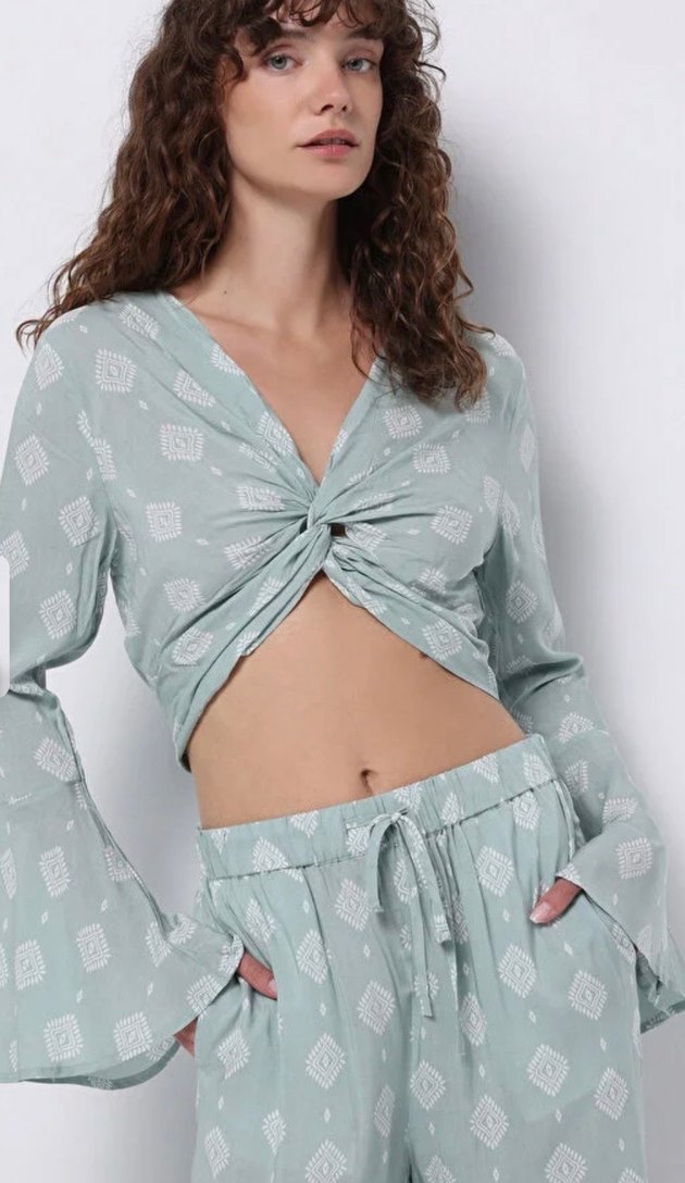 Turkuaz kısa crop gömlek. Bir kere kullanıldıx - Görsel 4