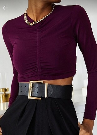 Büzgülü crop bluz