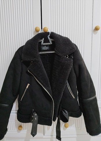 40 Beden Stradivarius Siyah Kürklü Kadın Ceket