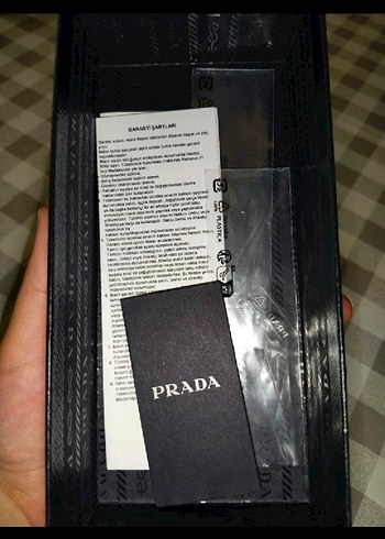 Prada Siyah Minimalist Kadın Güneş Gözlüğü - Görsel 7