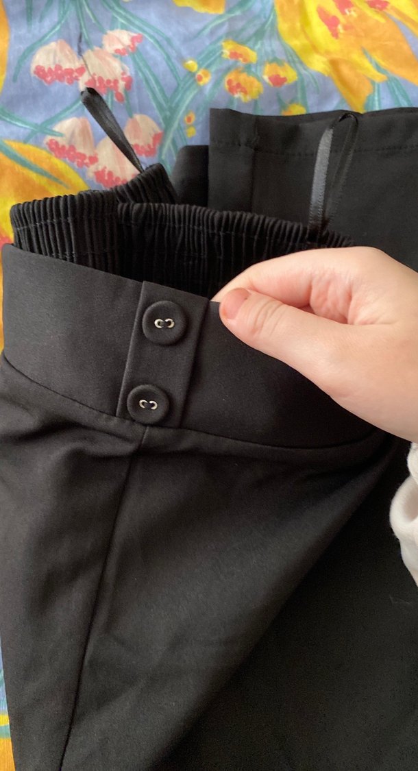 Düğmeli Siyah Midi Kadın Kumaş Pantolon - Görsel 2