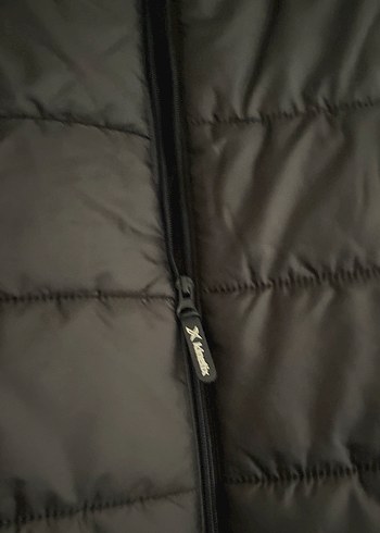 Siyah Fermuarlı Kadın Yelek - Görsel 3