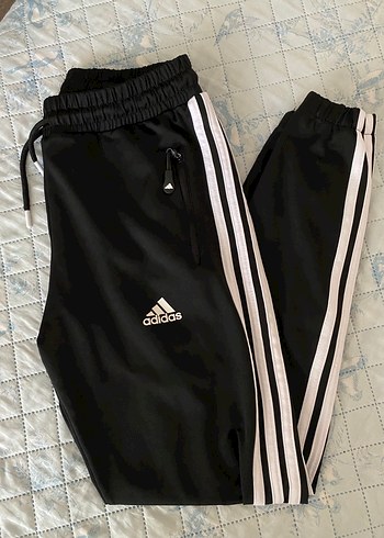 Adidas Siyah Fermuarlı Çizgili Kadın Eşofman