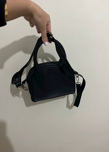 LC Waikiki Siyah Fermuarlı Kadın Çanta