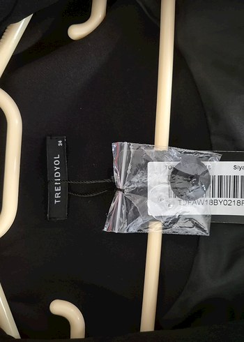 Siyah Mini Düğmeli Klasik Kadın Blazer - Görsel 8