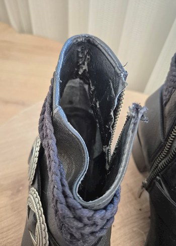 Oxxo Tokalı Siyah Deri Kadın Bot - Görsel 8