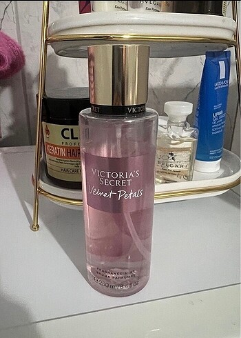 Victoria secret velvet petal vücut spreyi