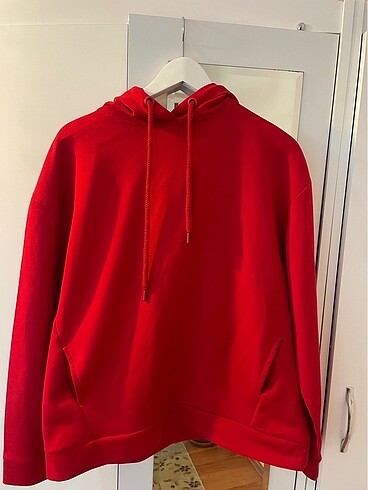 Stradivarius kapüşonlu sweatshirt