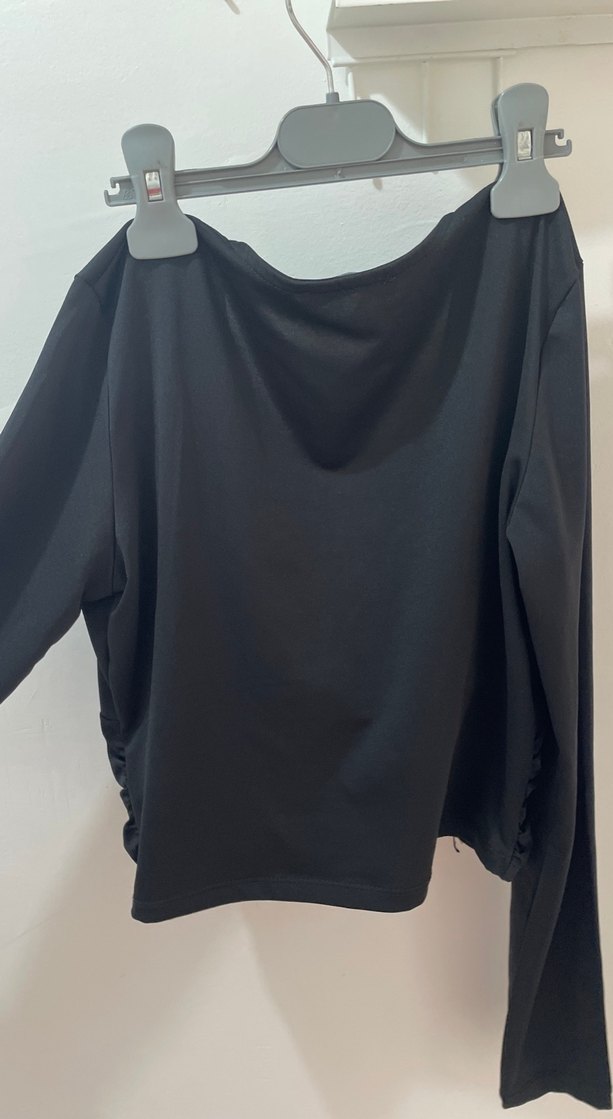 Siyah Drapeli V Yaka Uzun Kollu Mini Bluz - Görsel 2