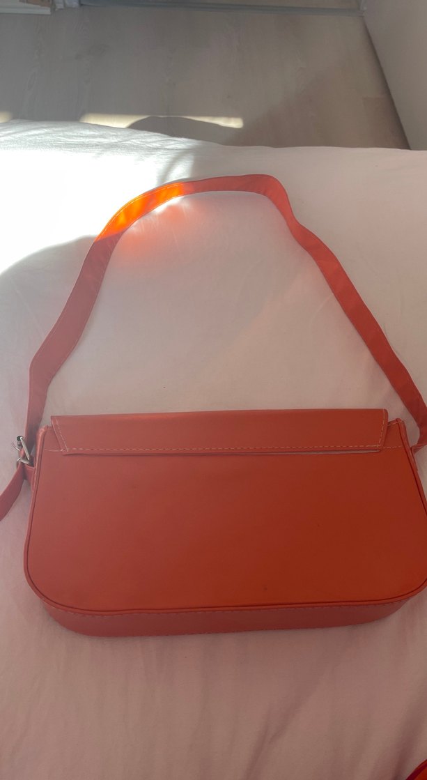 Kırmızı Deri Minimalist Kadın Çanta - Görsel 2