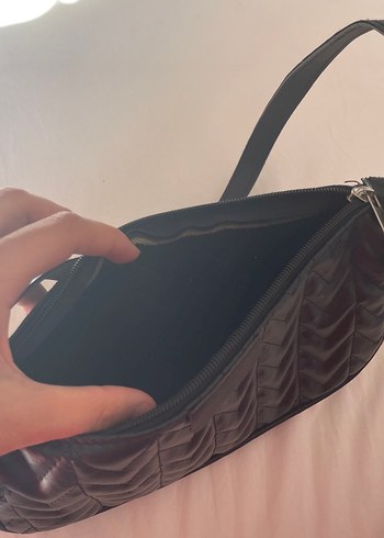 Siyah Minimalist Fermuarlı Kadın Çantası - Görsel 3