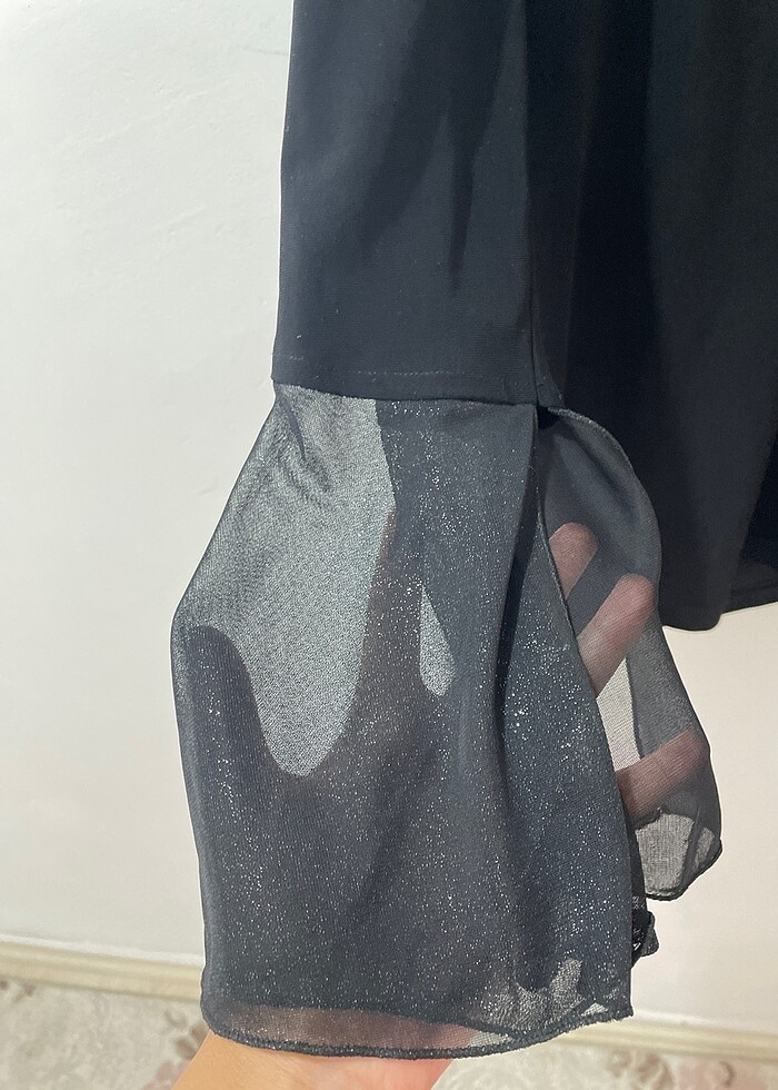 Siyah tüllü bluz - Görsel 2