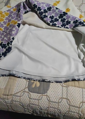 V Yaka Çiçek Desenli Midi Elbise - Görsel 4