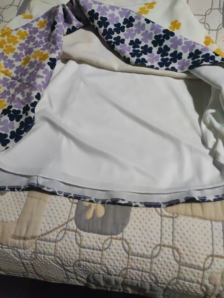 V Yaka Çiçek Desenli Midi Elbise - Görsel 4