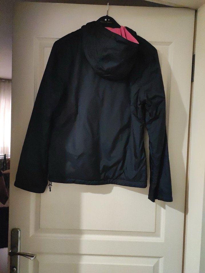 Kadın Siyah Fermuarlı Kapüşonlu Ceket yağmurluk - Görsel 2