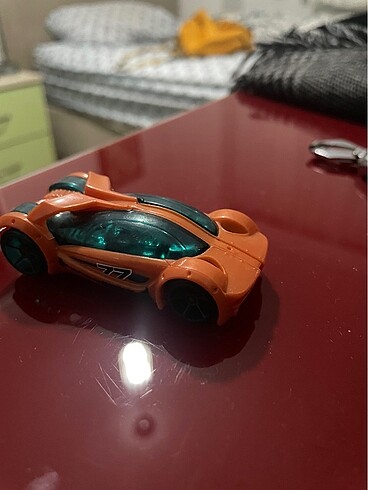 Hot wheels araba 1185 mj 1 nl