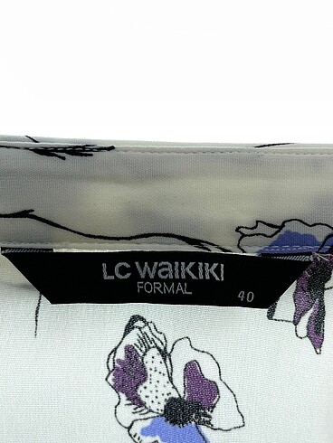 40 Beden çeşitli Renk LC Waikiki Gömlek %70 İndirimli.