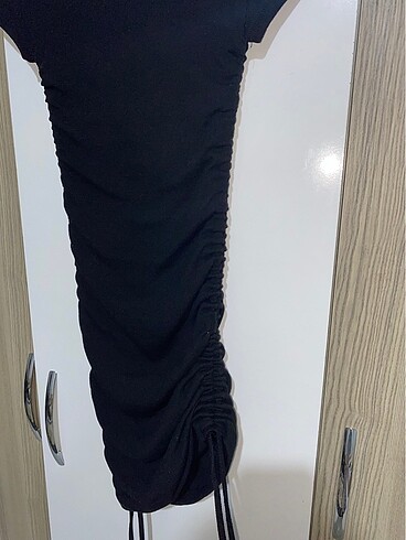 xs Beden siyah Renk BERSHKA ELBİSE
