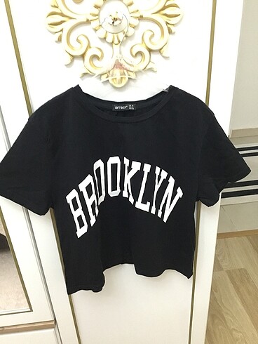 Siyah göbeği açık tshirt