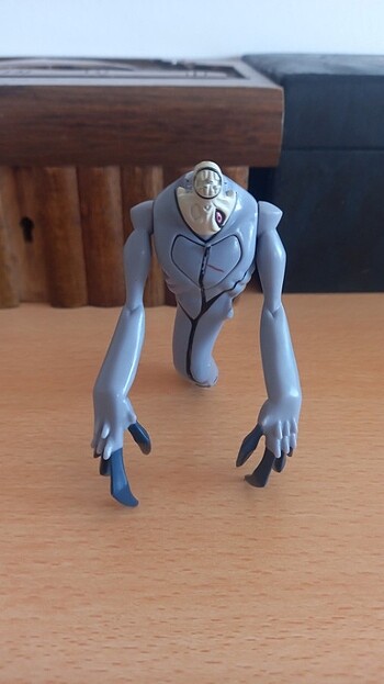 Ben 10 kötü gölge hayalet