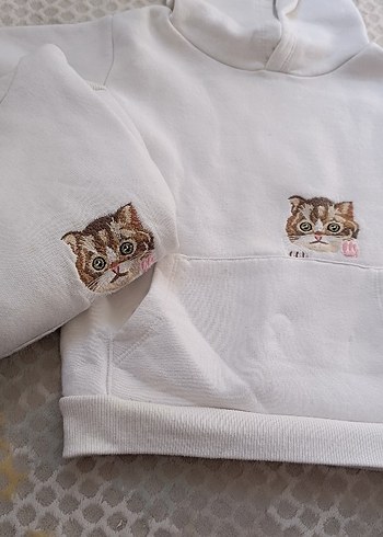 Koton Kız Çocuk Kapüşonlu Nakışlı Sweatshirt