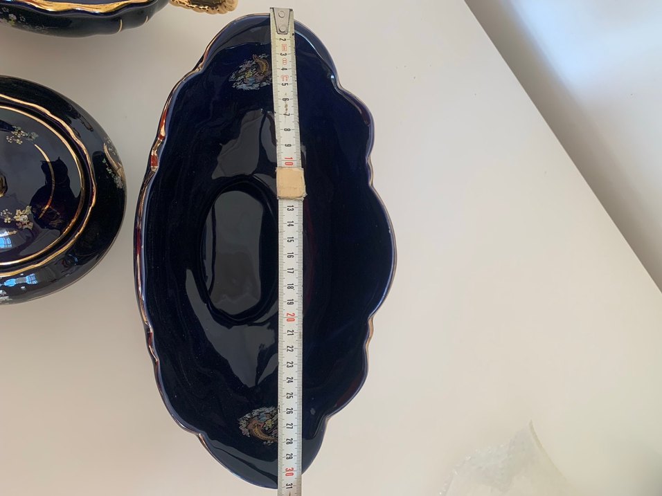 Altın desenli koyu renkli klasik servis seti - Görsel 3