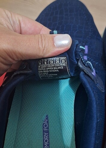 39 Beden lacivert Renk 39 numara orjinal skechers