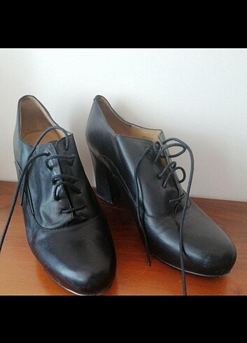 Ninewest 