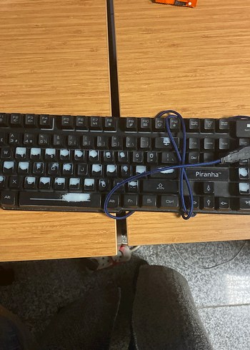 Renkli LED aydınlatmalı klavye - Görsel 2