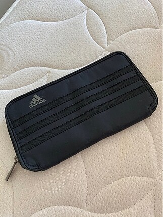 Adidas cüzdan