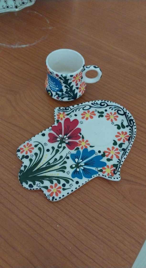 Renkli Çiçek Desenli Fincan ve Tabak - Görsel 2