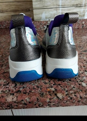 Renkli Bağcıklı Kadın Spor Ayakkabı - Görsel 4