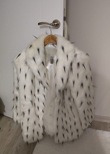 beyaz kürk - Görsel 6