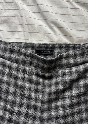 Trendyolmilla Ekose Desenli Kumaş Pantolon - Görsel 3